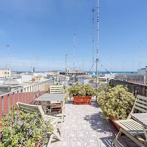 Bella , Bari Italië